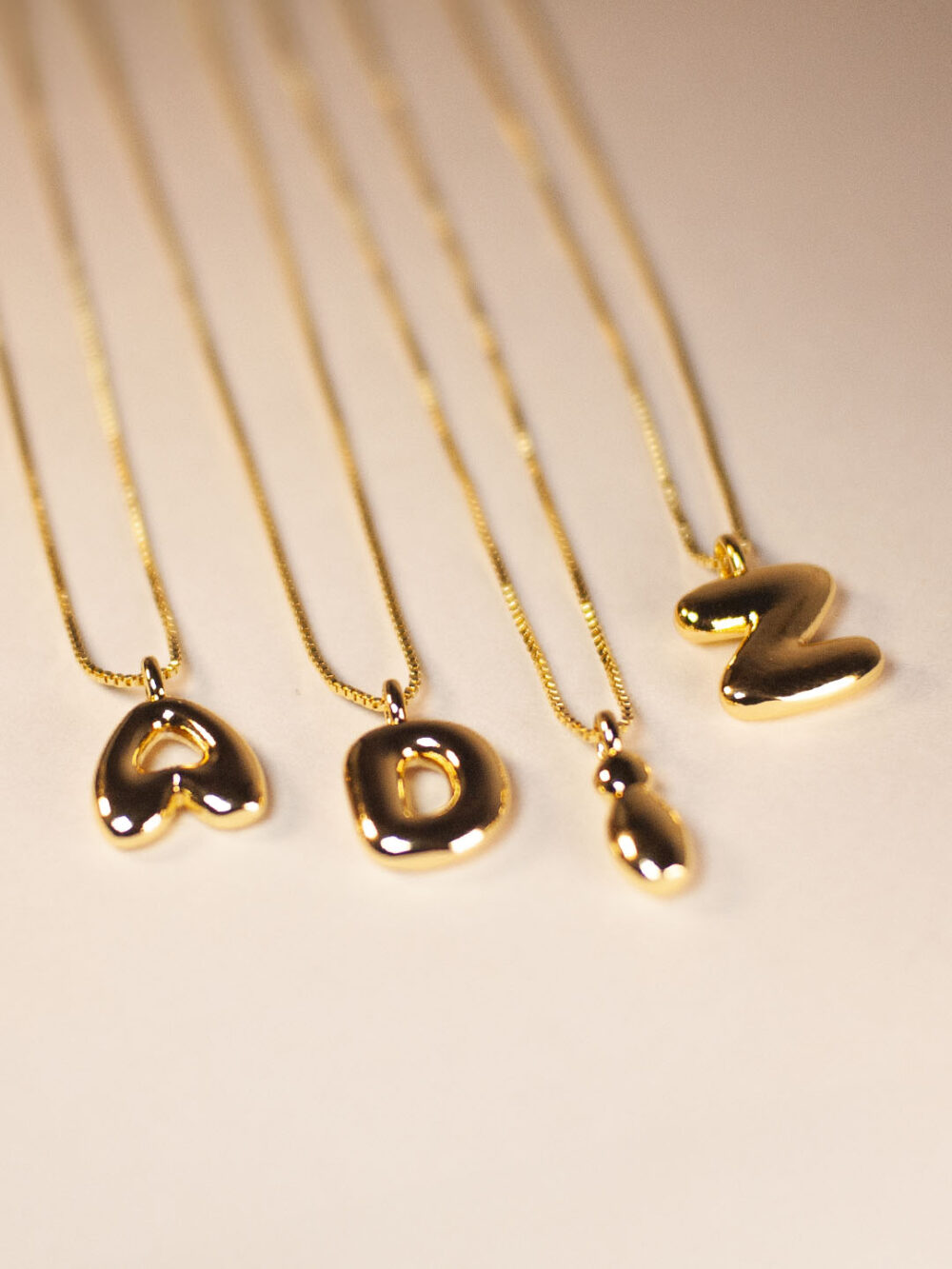 Collar Chunky Inicial